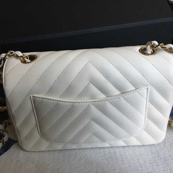 100% Auth Chanel Rectangle Mini Chevron Lambskin - Picture 6 of 7